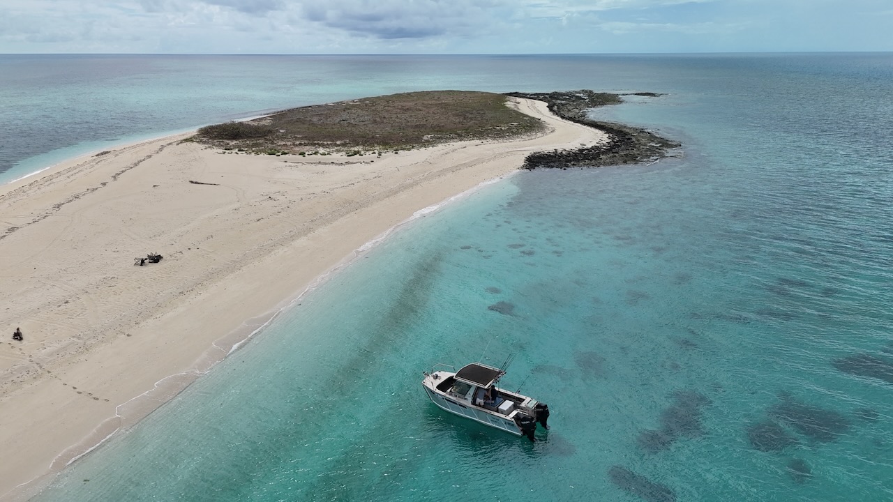 Blue water aerial